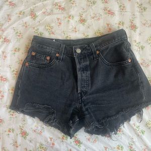 LEVIS 501 denim shorts!!!